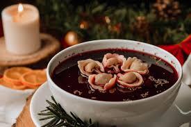 Barszcz czerwony z uszkami