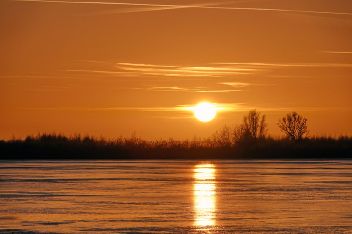 Не устаю удивляться закатам... Это каждодневное чудо...