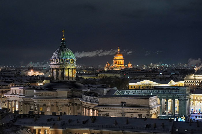 Казанский собор и Исаакий.