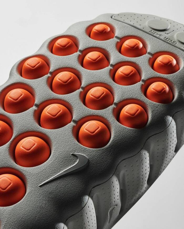 Кроссовки Mind 001 и Mind 002 от Nike, которые, по заявлению бренда, помогают улучшить фокус и концентрацию