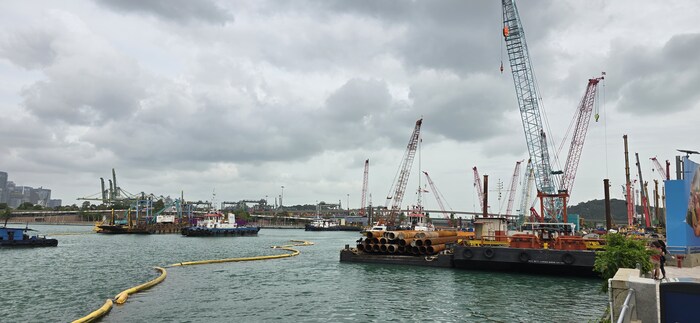 ����� ����� �����