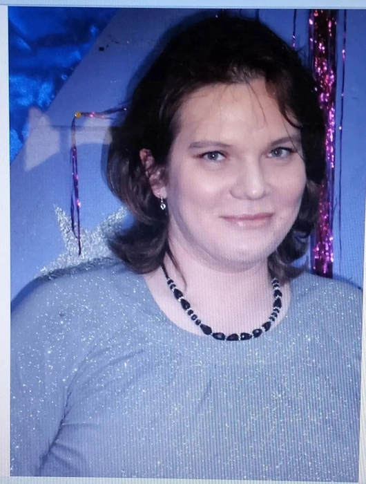 �� ������� ������ ����� � �������� �� ���� ��������:�������� <!--noindex--><a href="https://pikabu.ru/story/na_urale_15letniy_shkolnik_zarezal_zhenshchinu_v_podezde_i_sbezhal_izpod_domashnego_aresta_13611956?u=http%3A%2F%2FE1.RU&t=E1.RU&h=d14cb2f4849bc246a517d6332b909846dc263a36" title="http://E1.RU" target="_blank" rel="nofollow noopener">E1.RU</a><!--/noindex-->