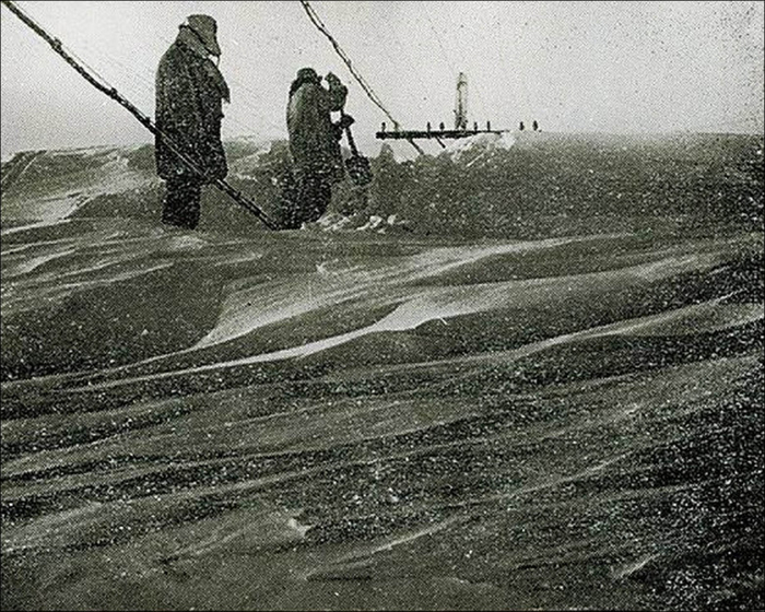 1946 ���. �� �������� ����� ������