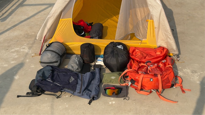 Почти все что с собой + еда