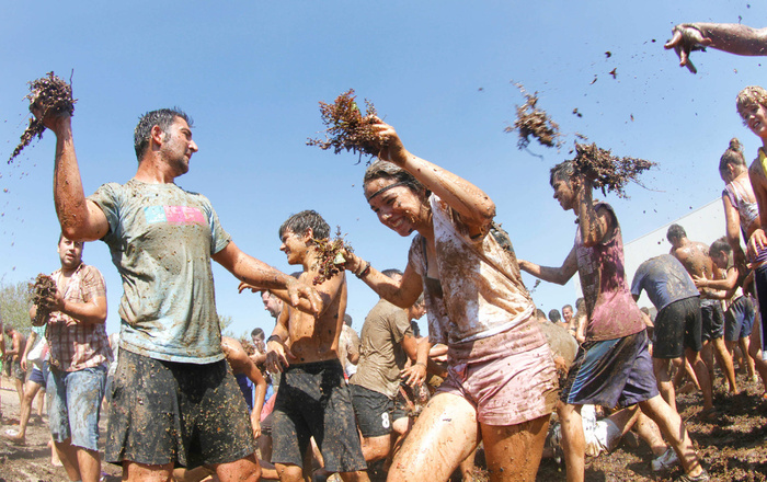 <!--noindex--><a href="https://pikabu.ru/story/samyiy_bolshoy_ostrov_ispanii_13627827?u=https%3A%2F%2Fwww.illesbalears.travel%2Fen%2Fmallorca%2Fevents-festa-des-vermar&t=https%3A%2F%2Fwww.illesbalears.travel%2Fen%2Fmallorca%2Fevents-festa-des...&h=d421fd3202a06b831b02e316c6408b38fc45a29d" title="https://www.illesbalears.travel/en/mallorca/events-festa-des-vermar" target="_blank" rel="nofollow noopener">https://www.illesbalears.travel/en/mallorca/events-festa-des...</a><!--/noindex-->