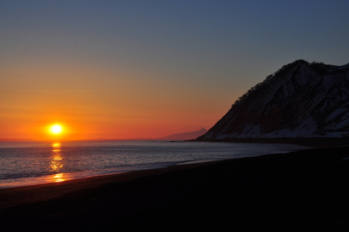 тут нет людей, нет связи, нет дорог кроме медвежьих троп