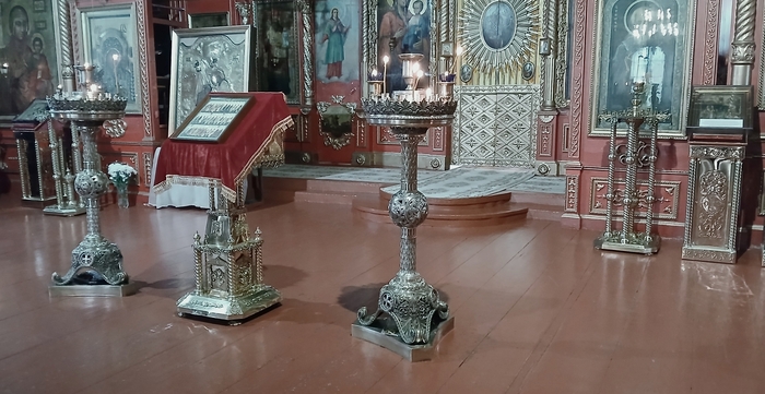 Крестовоздвиженская церковь