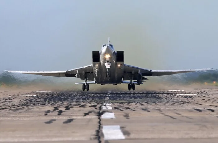 Элегантный и грозный Ту-22М3 в фотографиях⁠⁠