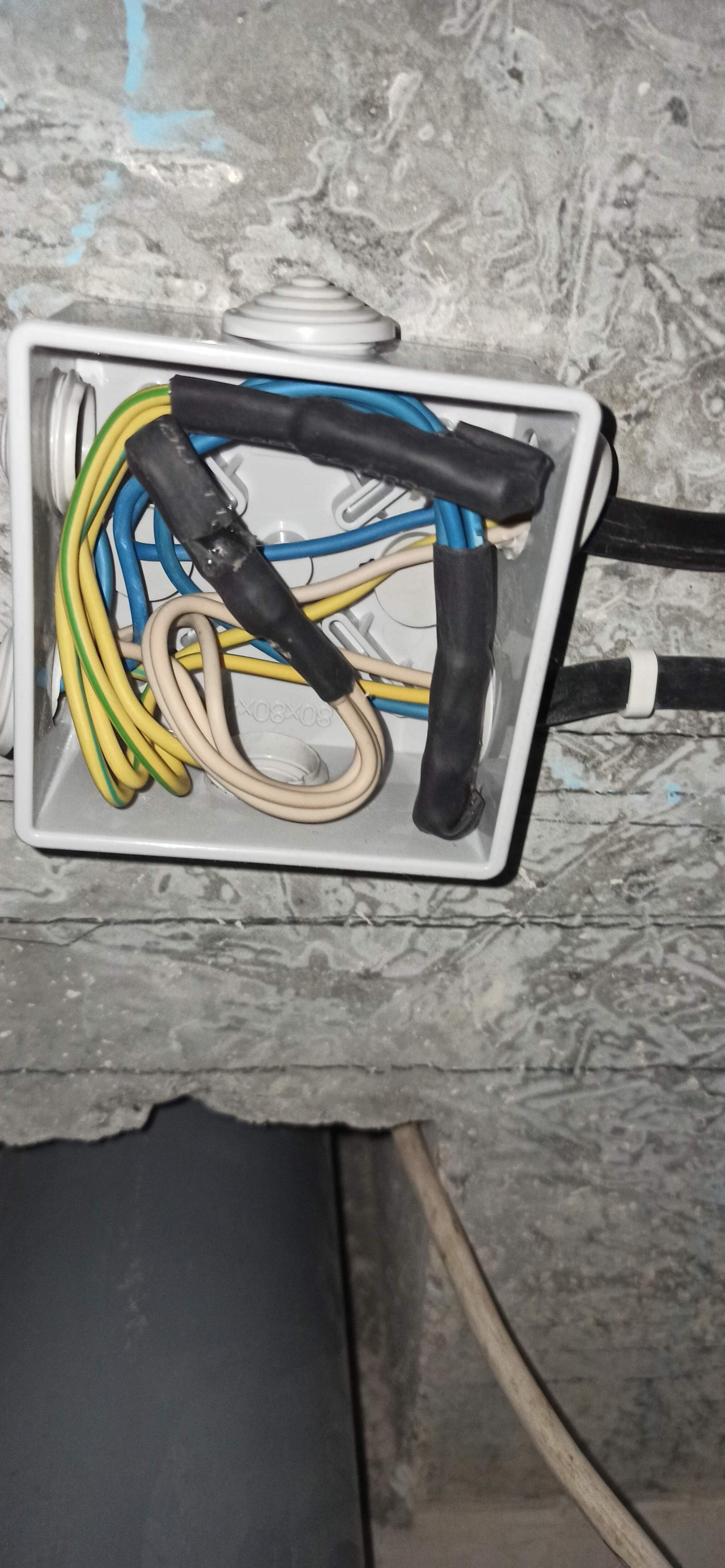 Laying cables and crimping in distribution boxes - My, Electrician, Repair, Tools, Building, Rukozhop, Electrical installation, Mat, Longpost