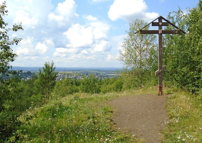 Поклонный крест на горе Благодать.
