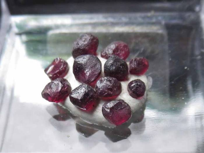 Пиропы собственной персоной