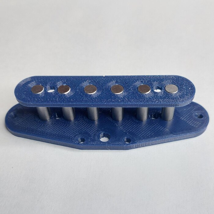 Осталось намотать проволоку и сварить в парафине.