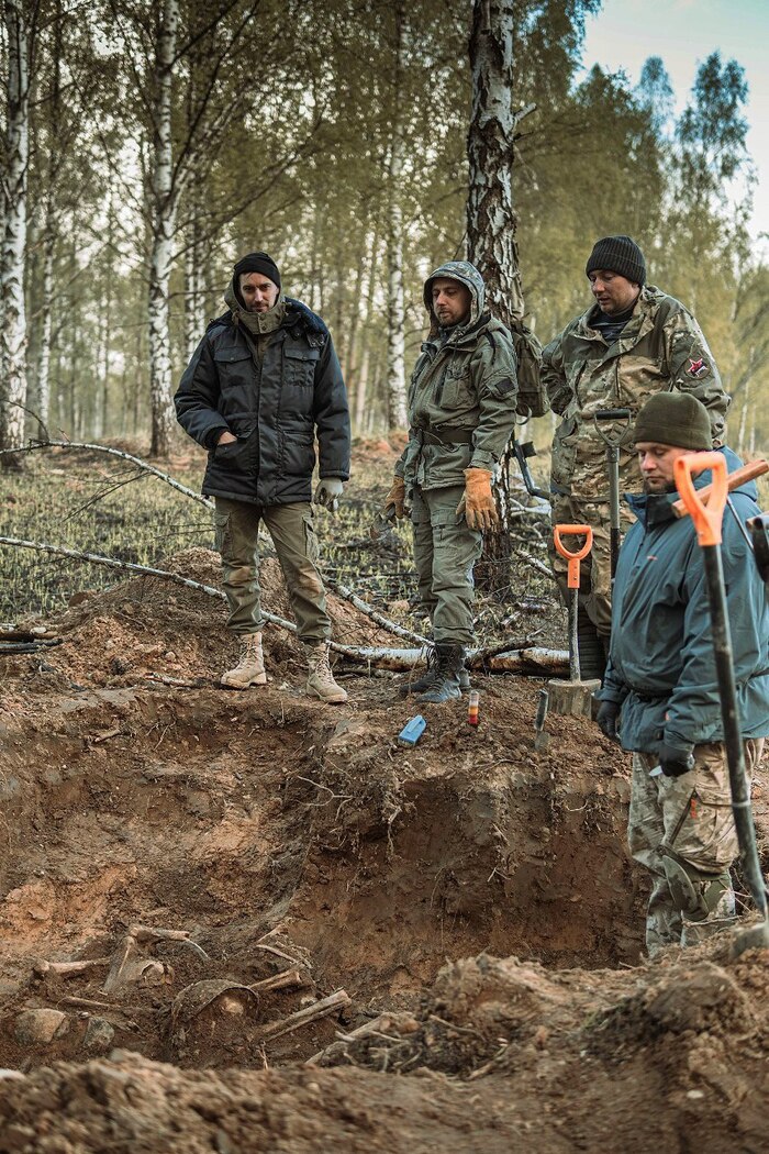 ����� ���