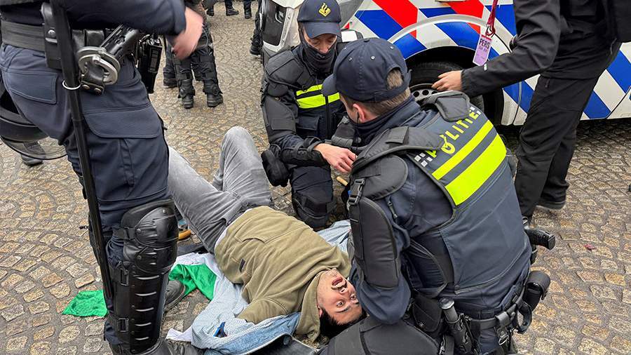 A Russian liberal emigrant who has never read the Harry Potter books has been discovered in the Netherlands. - Fake news, IA Panorama, Netherlands (Holland), Police, Detention, Liberals, Emigration, Harry Potter, Politics