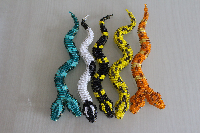 ��������))