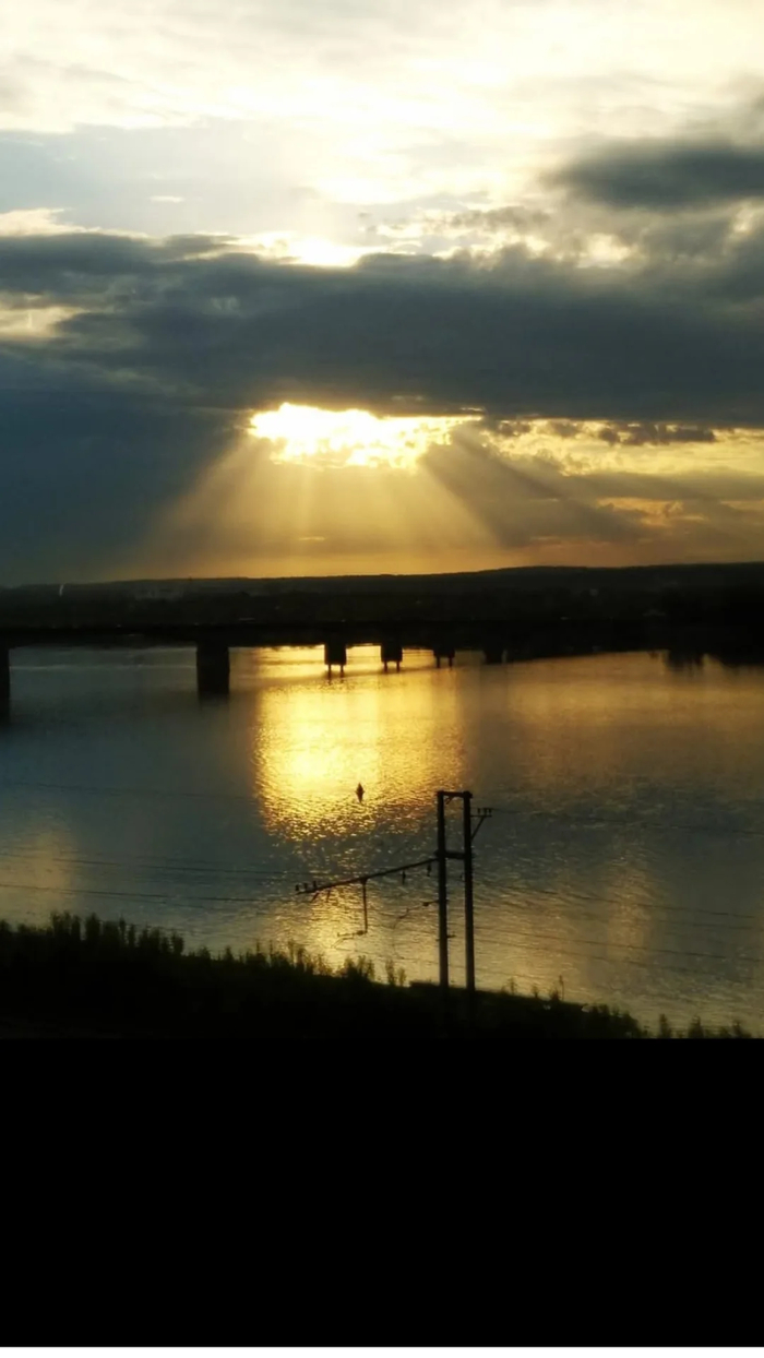 Скоро уже - закаты на реке