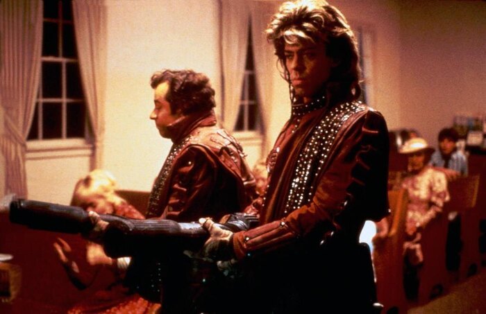 За юмор в первой части в основном отвечали охотники, но и крайты регулярно отжигали