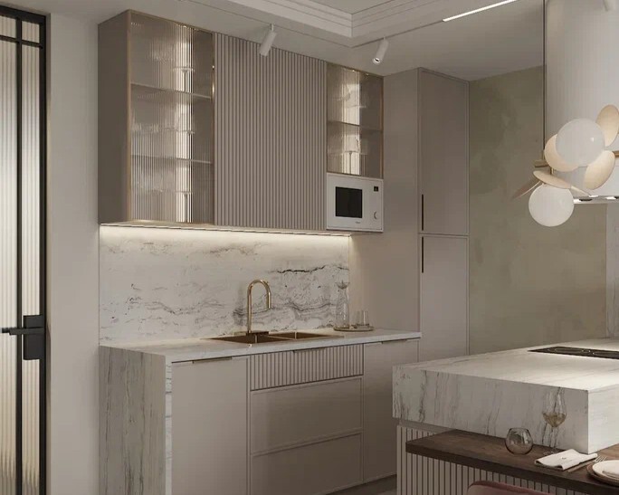 Дизайн интерьера квартиры в ЖК «Артель», кухня со стеклянными элементами от студии Artum.