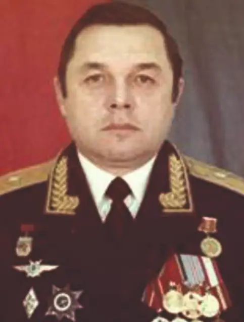 Генерал-майор авиации Павел Тарасович Бредихин