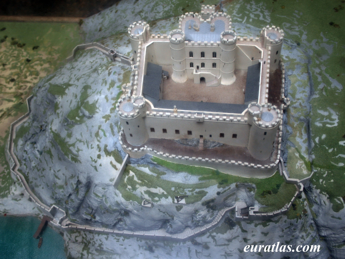 ������ ���� ������, � �������� ������������� �� ����. �� � XIII ���� ���� ��������� �������� � ����. 