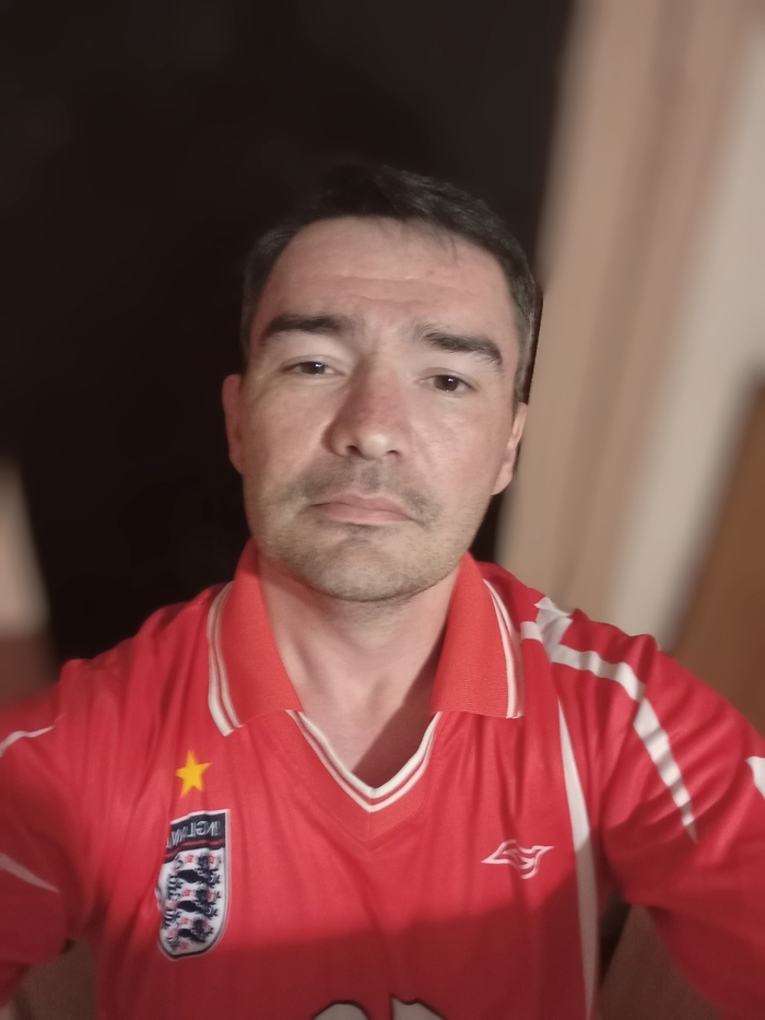 Ищу интересного собеседника и, возможно, больше