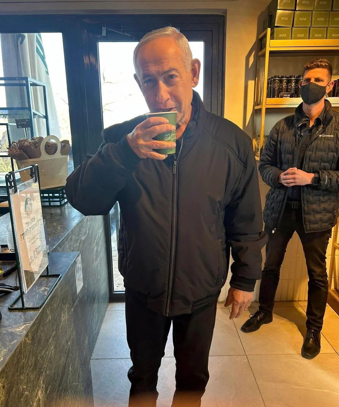 4 ������