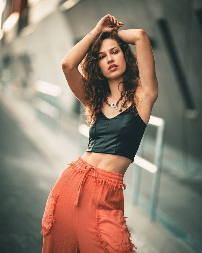 Antonella Lee