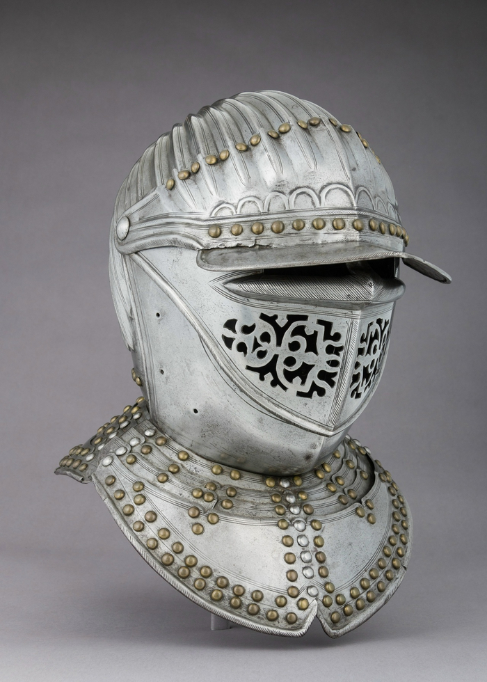 Закрытый фламандский шлем кирасира, 1620–1630 годы. Вес 1928 г