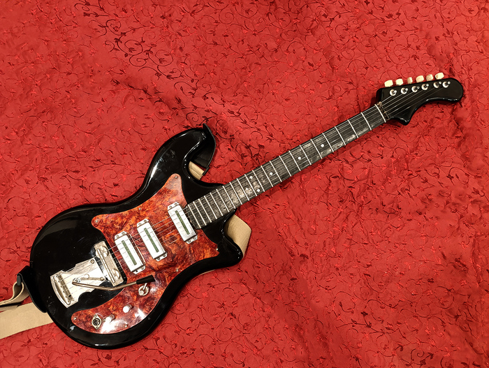 ����� ���