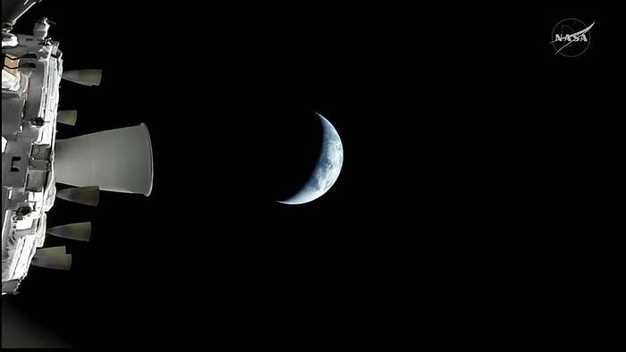 Фото Земли от «Артемида-2»