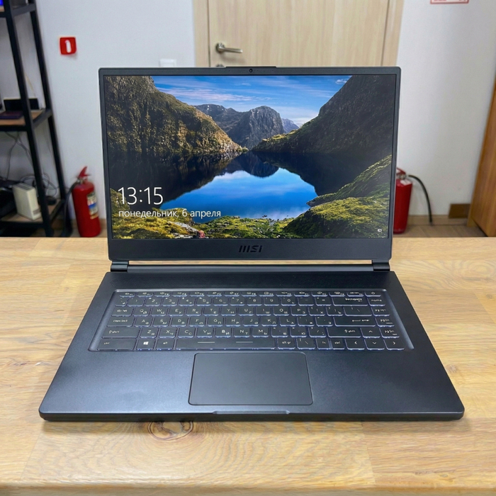 MSI Delta 15 ����� ������� � ����� ������� 240 ��, ����� �����, ����� ������