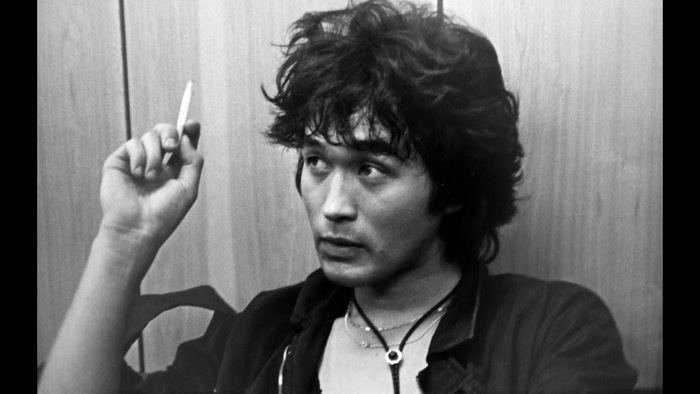 Я не знаю, каков процент сумасшедших на данный час, но если верить глазам и ушам - Больше в несколько раз...