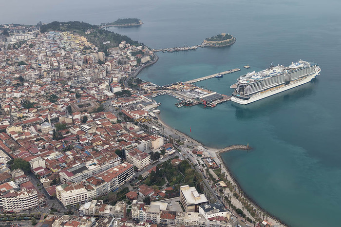 �������� ������� "��� ��������" � "������ �����" � �������� ��������//����: Ibrahim Uzun/Anadolu via Getty Images