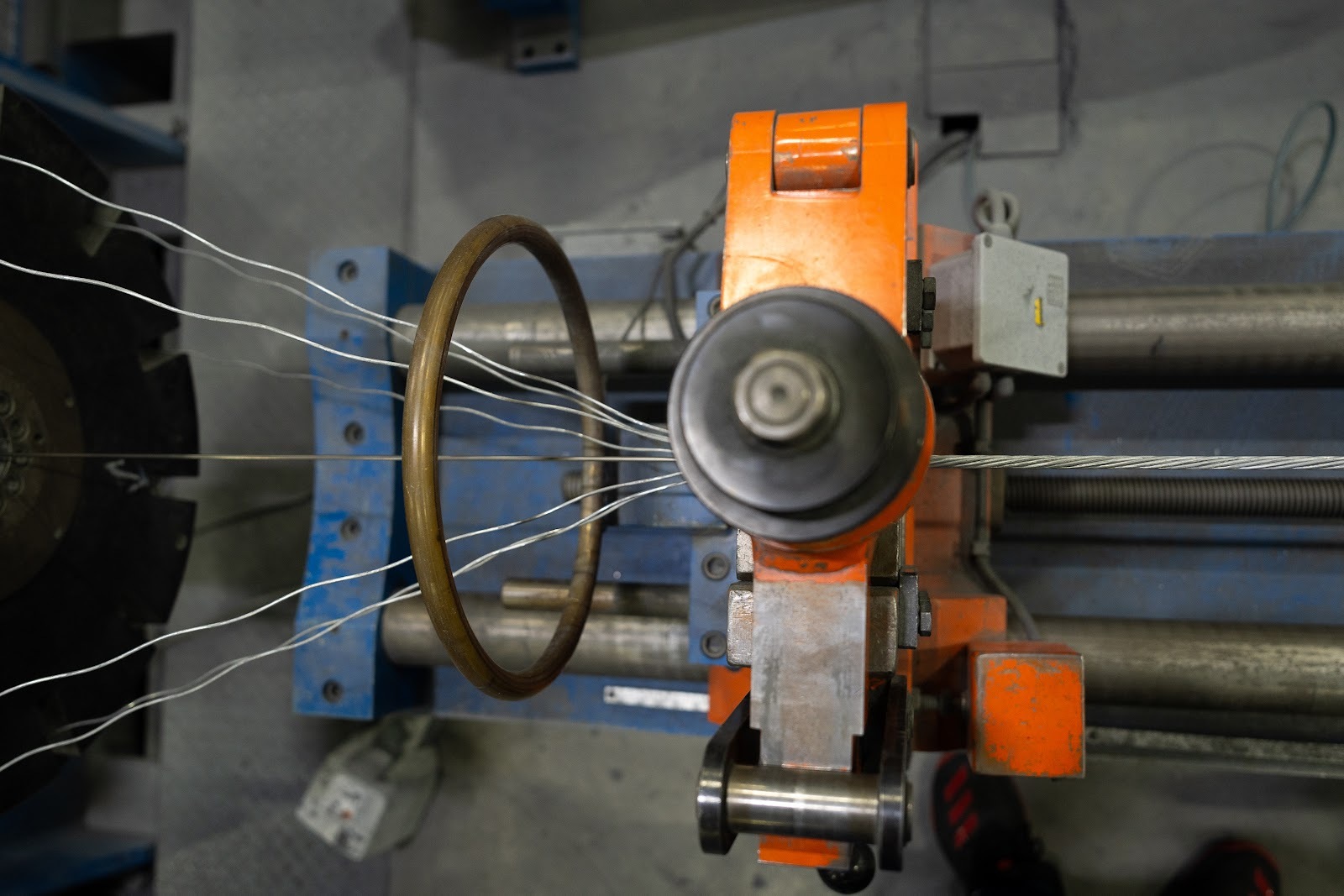 How fiber-optic cable is made and why it is needed on the Northern Sea Route - My, Industry, Production, Factory, Cable, Optical cable, Internet, Russian production, Machine, Permian, Perm Territory, Import substitution, What is it made of?, How is it done, Longpost