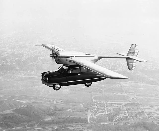 �������� ���������� Convair Model 118, 1947 ���: ���� ���� ������ - ������� �� ���������, ������������ ������ � ��������; ������ ������������� �������, �� ����� ������ � ��-�� ������� ��������� ��� ������,