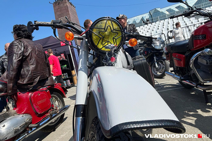 Елена Буйвол / <!--noindex--><a href="https://pikabu.ru/story/rev_motorov_vernulsya_v_gorod_baykeryi_yarko_i_shumno_otkryili_motosezon_vo_vladivostoke_13941719?u=http%3A%2F%2FVLADIVOSTOK1.RU&t=VLADIVOSTOK1.RU&h=65ff03fe28c7228e4127e83457e6f4a14f0430f6" title="http://VLADIVOSTOK1.RU" target="_blank" rel="nofollow noopener">VLADIVOSTOK1.RU</a><!--/noindex-->