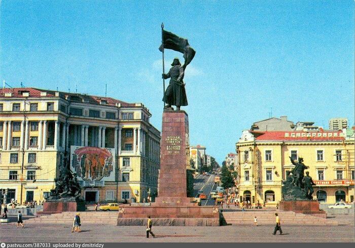 �.����� / <!--noindex--><a href="https://pikabu.ru/story/nuzhno_bolshe_pristroek_kak_izmenilsya_tsentr_vladivostoka_za_100_let_13942611?u=http%3A%2F%2Fpastvu.com&t=pastvu.com&h=44ec87a553be7941f5f3d0340aab231e0bb40a9c" title="http://pastvu.com" target="_blank" rel="nofollow noopener">pastvu.com</a><!--/noindex-->