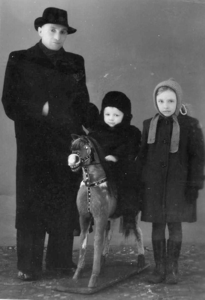 1956 �. �����
