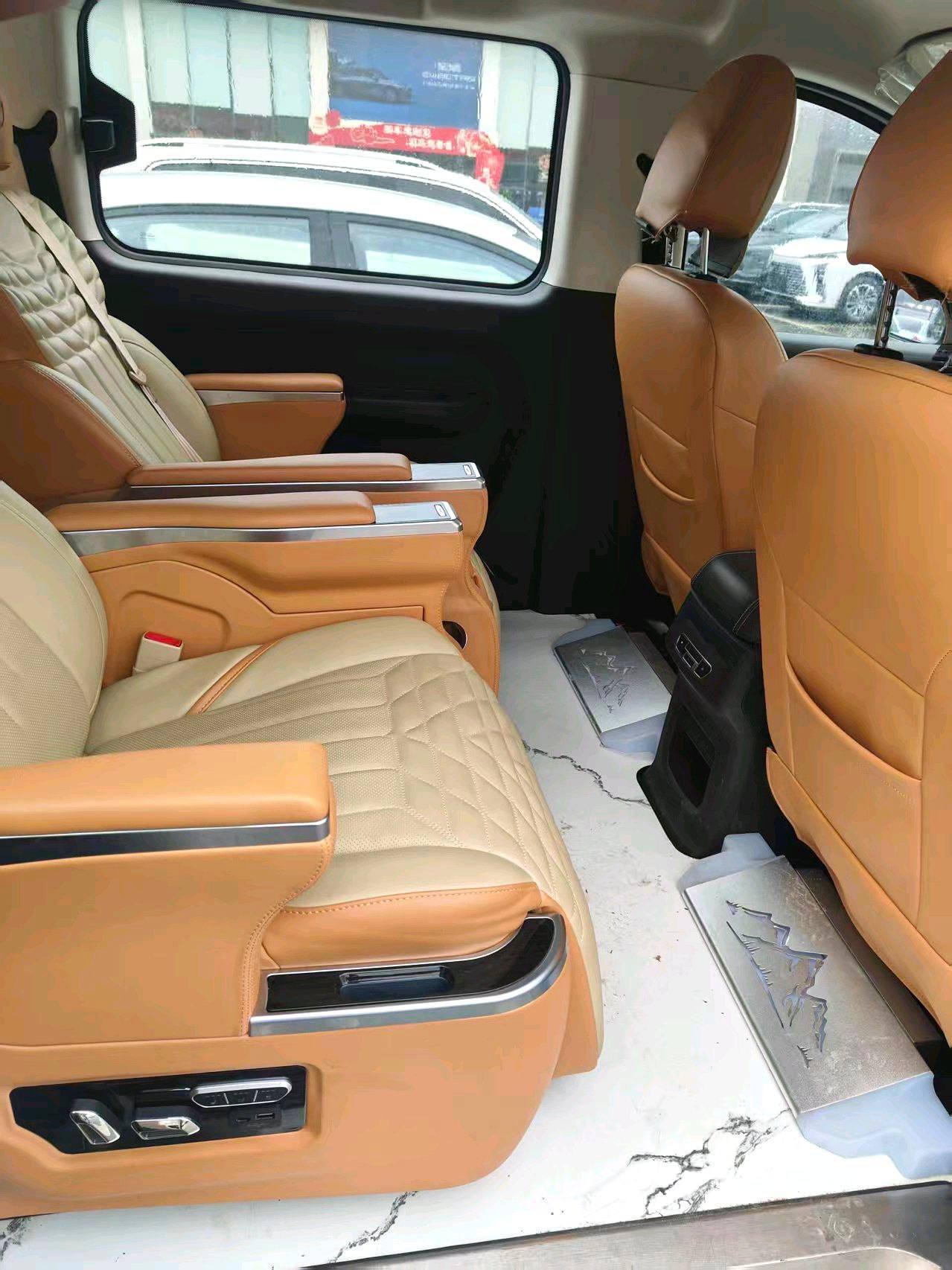 A Chinese minivan priced like a Vesta, with porcelain tiles on the floor. - Series Interesting finds, My, Chinese cars, Auto, Motorists, Car, Transport, Car market, Parallel import, Tuning, Longpost