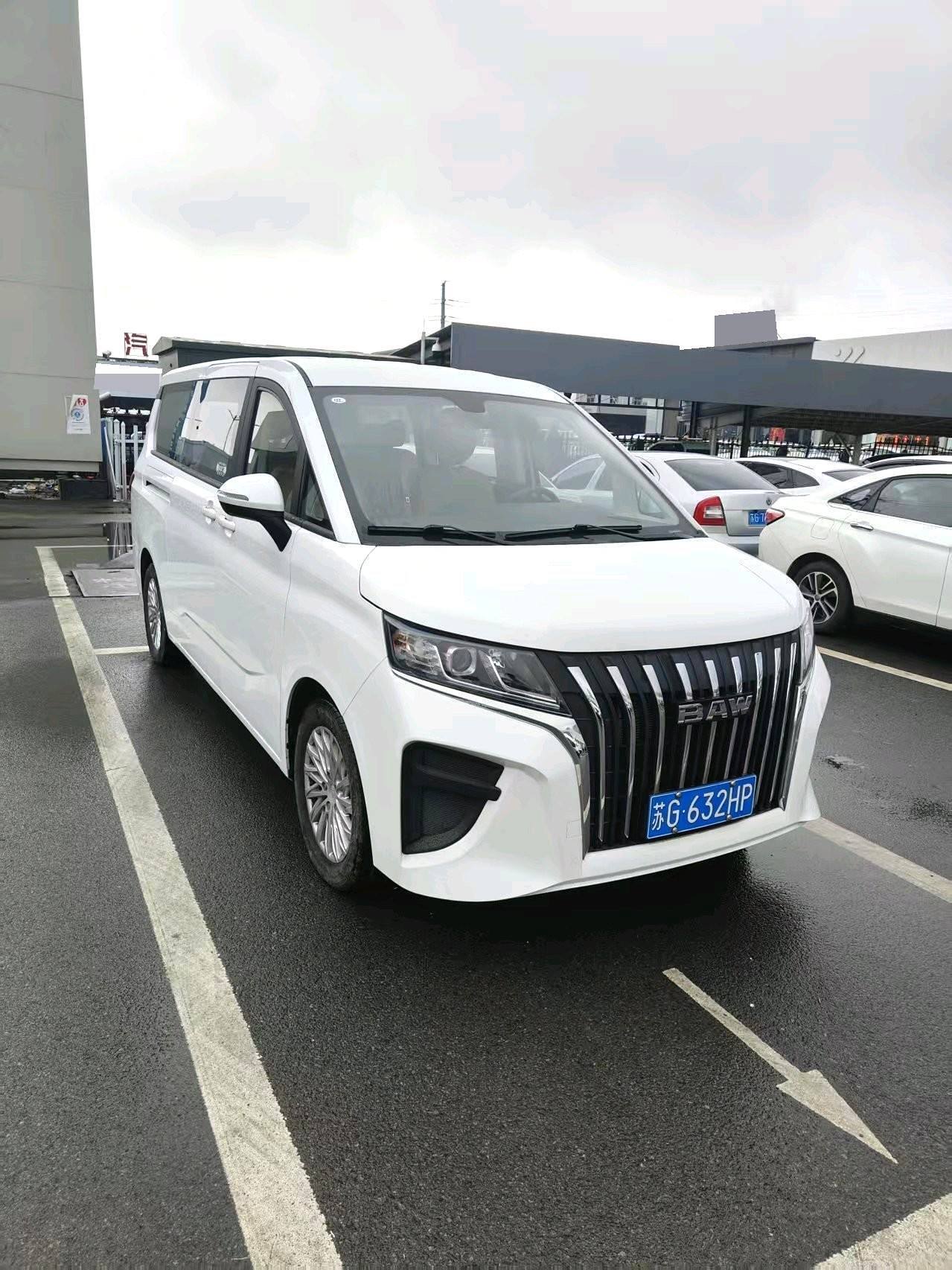 A Chinese minivan priced like a Vesta, with porcelain tiles on the floor. - Series Interesting finds, My, Chinese cars, Auto, Motorists, Car, Transport, Car market, Parallel import, Tuning, Longpost