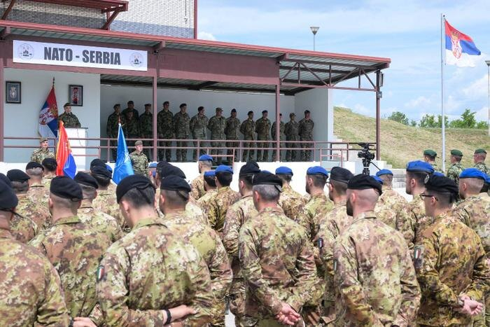 Сербия впервые провела военные учения вместе с НАТО