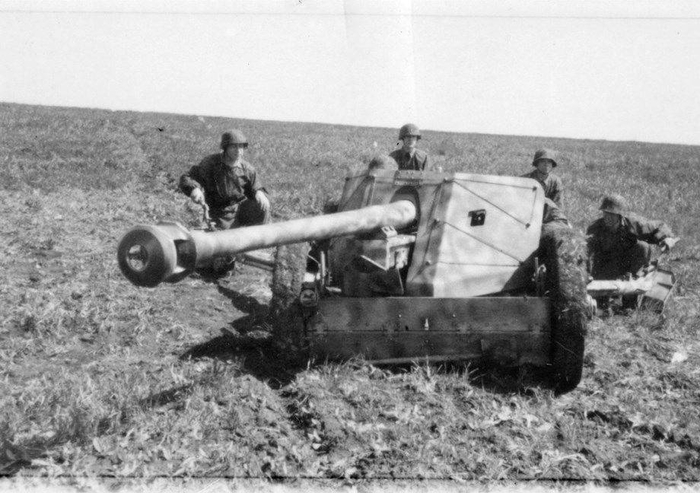 PaK 40. Пушка не самая мощная, но даже для поражения КВ её хватало
