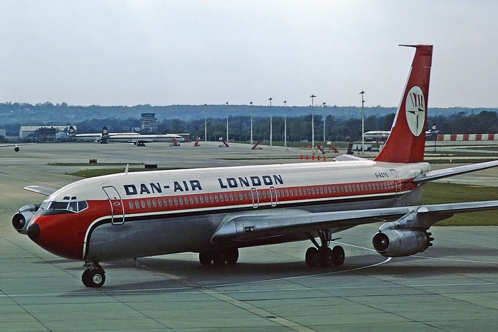 Boeing 707