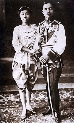 Rama VII and Queen Rambai.