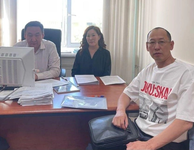 ������ ���� / <!--noindex--><a href="https://d.pikabu.ru/story/korol_kladbishch_torgovets_podtyazhkami_vitsepremer_i_edinstvennaya_zhenshchina__kto_eshche_khochet_stat_myerom_yakutska_14049083?u=http%3A%2F%2FT.me&t=T.me&h=bf26a7c12b8e9b00e97b396be727d1067c8fd329" title="http://T.me" target="_blank" rel="nofollow noopener">T.me</a><!--/noindex-->