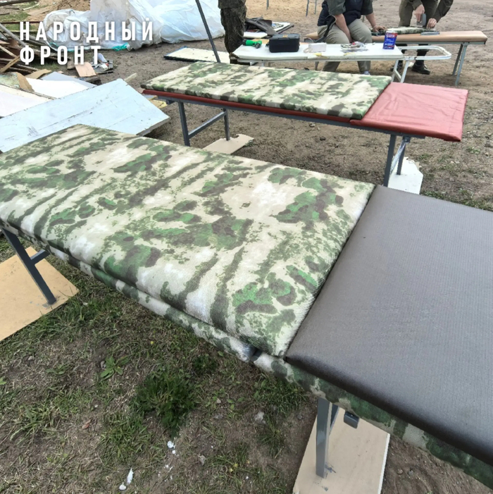 Забайкальские медики передали кушетки для фронтовых госпиталей