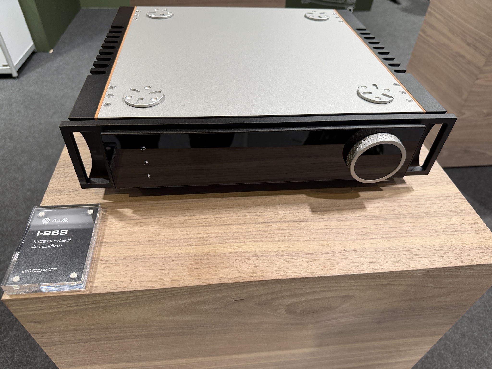Why They Charge So Much - High-End and Audiophilia - Series HIGH END Vienna 2026, My, Audio, Vinyl, Audiophilia, Hi-fi, Exhibition, Why?, Expensive, Expensive-Rich, Longpost, Peekaboo+