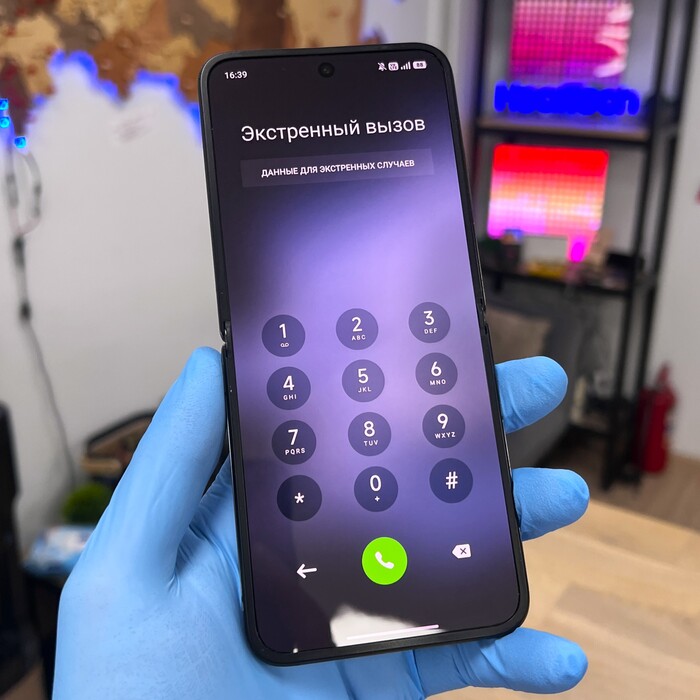 Xiaomi Mix Flip ����� ������ ����������� �������