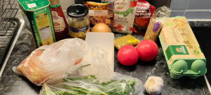 Shakshuka Scrambled Eggs! - Series Male Homemade
, My, Men's cooking, Recipe, Shakshuka, Omelette, Eggs, Breakfast, Food, Yummy, Preparation, Cooking, Vegetables, Other cuisine, Tableware, Bread, Cooking for the lazy, Spices, The photo, Longpost