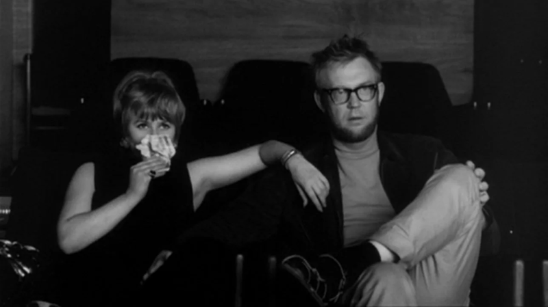 I'm Curious — Film in Blue (1968) Jag r nyfiken — en film i bltt | Directed by Vilgot Sjoman - Series Film Lodge, Movies, Arthouse, Sweden, Review, Video, Video VK, Longpost